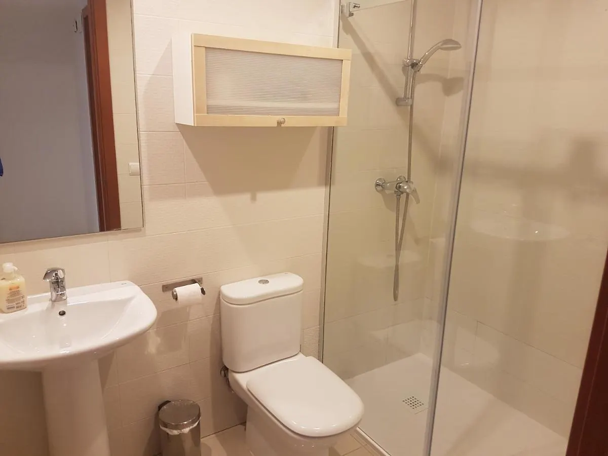 Beautiful Apartment 75M2 With View At The Beach, Pool, Parking Roses