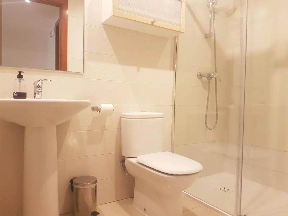 Beautiful Apartment 75M2 With View At The Beach, Pool, Parking Roses 0*,  Espanha